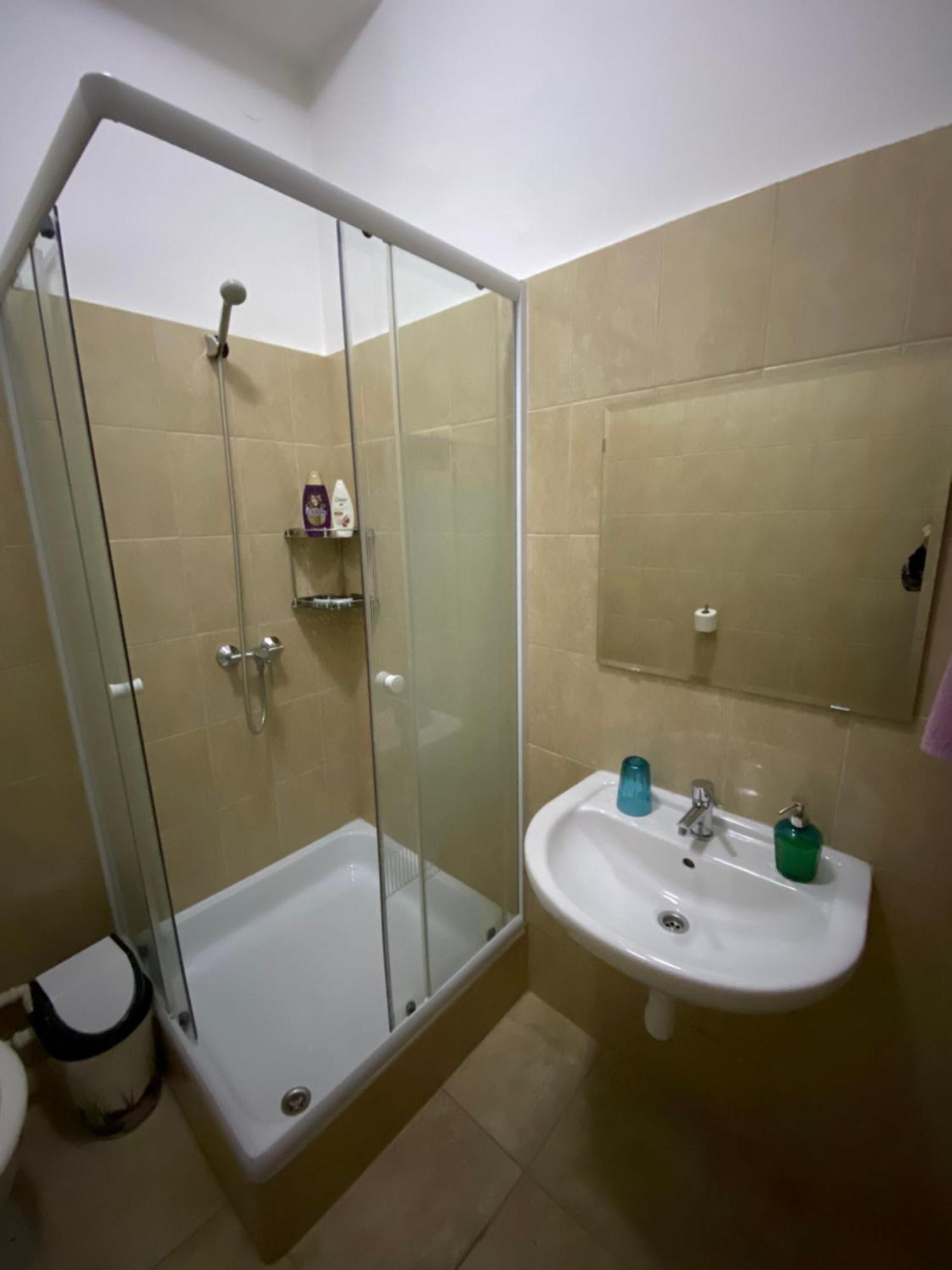 Promenade Guesthouse Near The Danube Budapest Ngoại thất bức ảnh