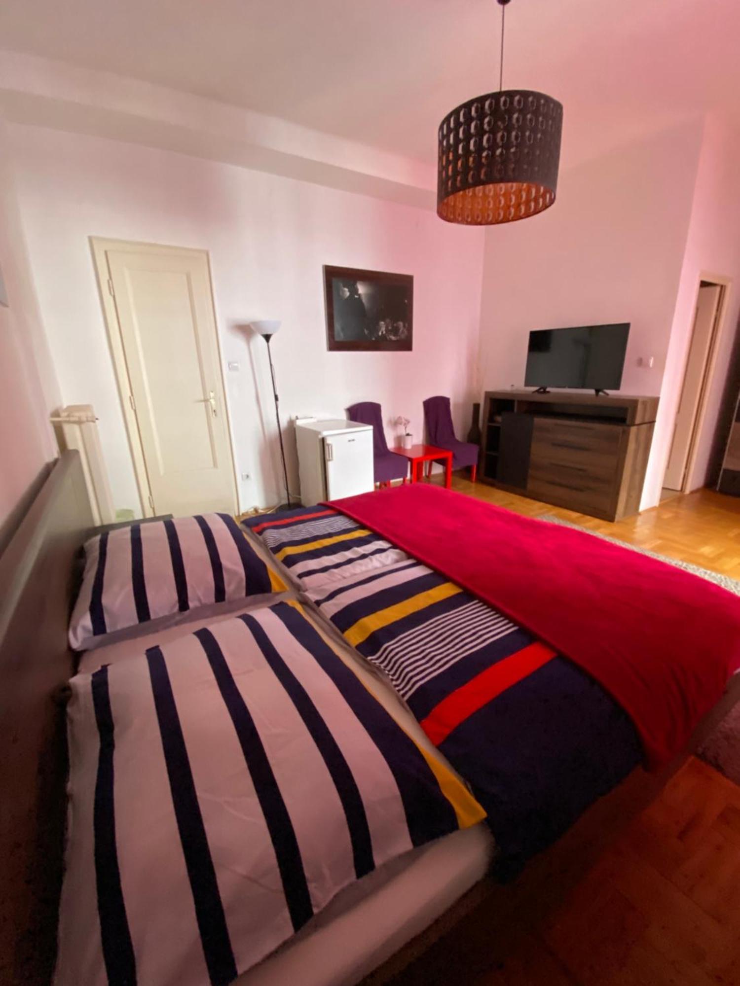 Promenade Guesthouse Near The Danube Budapest Ngoại thất bức ảnh